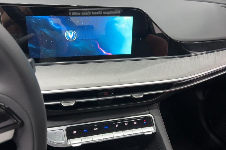 Used CHANGAN Eado 2022 PLUS Blue Whale NE 1.4T GDI DCT Prestige Edition Audio And AC Panel