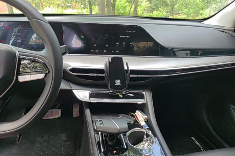 Used CHANGAN Eado 2022 PLUS Blue Whale NE 1.4T GDI DCT Prestige Edition Audio And AC Panel