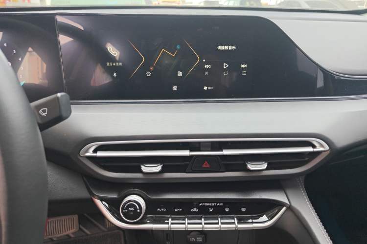 Used CHANGAN Eado 2022 PLUS 1.6L GDI CVT Luxury Model Audio And AC Panel