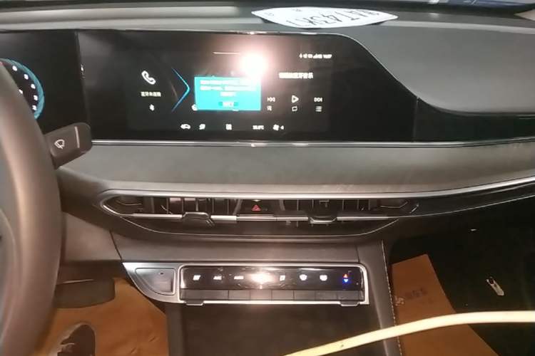 Used CHANGAN Eado 2022 PLUS Blue Whale NE 1.4T GDI DCT Prestige Edition Audio And AC Panel