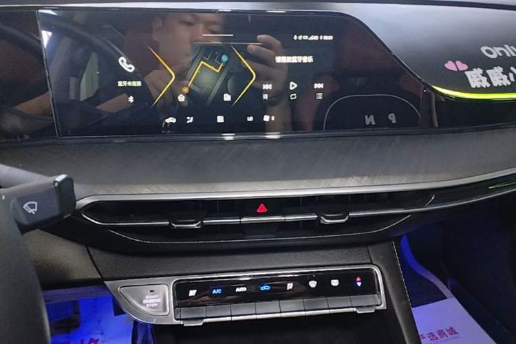 Used CHANGAN Eado 2022 PLUS Blue Whale NE 1.4T GDI DCT Prestige Edition Audio And AC Panel
