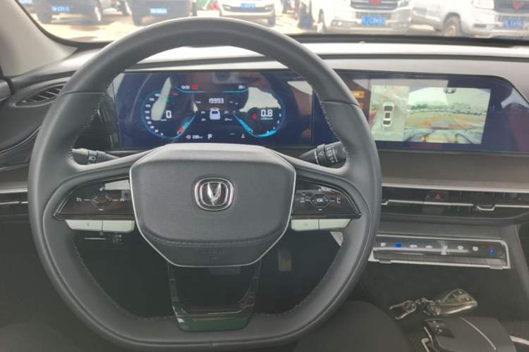 Used CHANGAN Eado 2022 PLUS Blue Whale NE 1.4T GDI DCT Prestige Edition Center Console