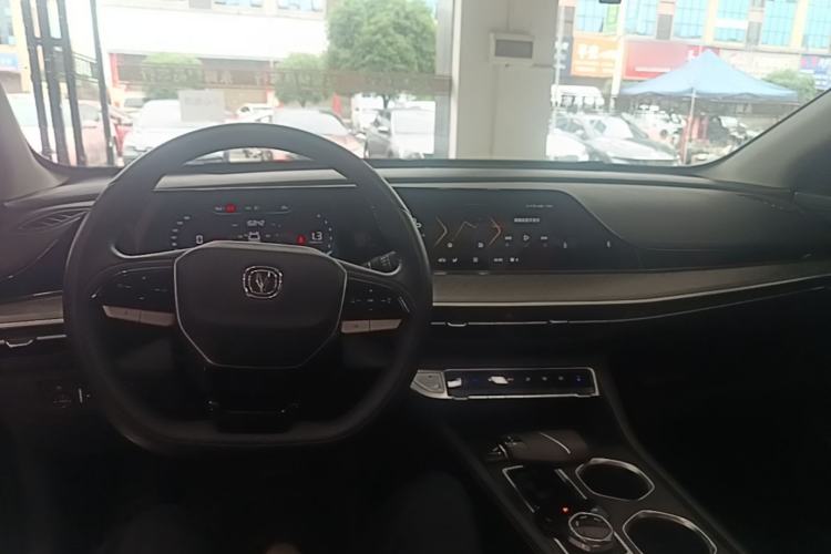 Used CHANGAN Eado 2022 PLUS Blue Whale NE 1.4T GDI DCT Prestige Edition Center Console