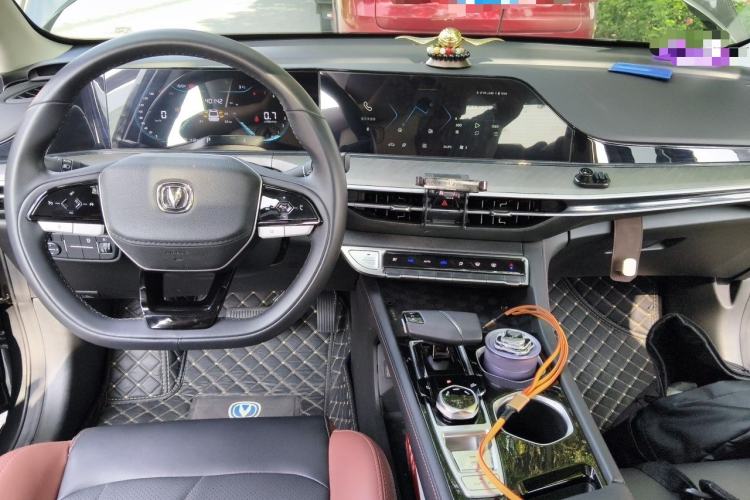 Used CHANGAN Eado 2022 PLUS Blue Whale NE 1.4T GDI DCT Prestige Edition Center Console