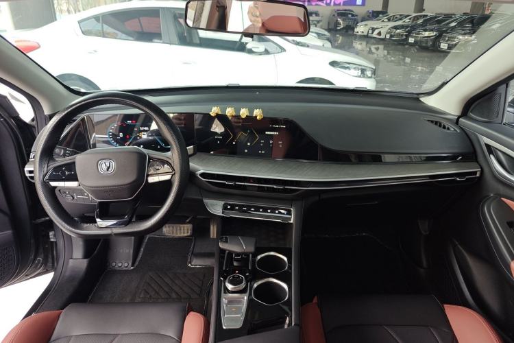Used CHANGAN Eado 2022 PLUS Blue Whale NE 1.4T GDI DCT Prestige Edition Center Console