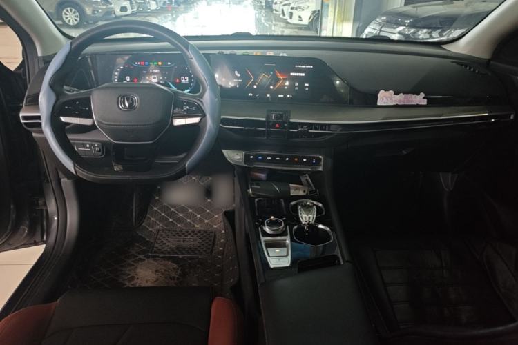 Used CHANGAN Eado 2022 PLUS Blue Whale NE 1.4T GDI DCT Prestige Edition Center Console