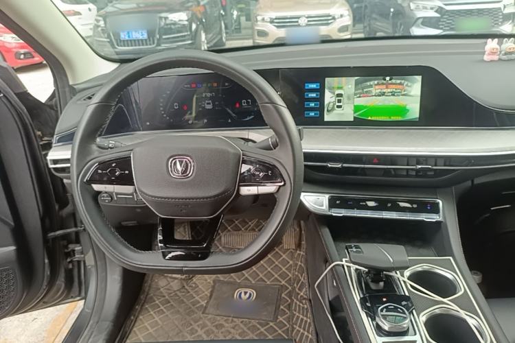 Used CHANGAN Eado 2022 PLUS Blue Whale NE 1.4T GDI DCT Prestige Edition Center Console