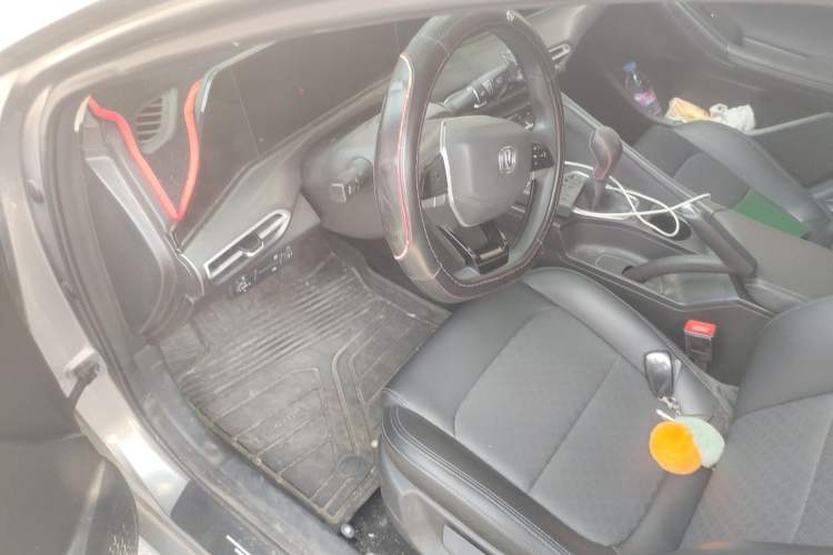 Used CHANGAN Eado 2022 PLUS 1.6L GDI Manual Elite Model Driver Seat