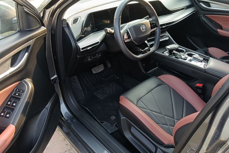 Used CHANGAN Eado 2022 PLUS Blue Whale NE 1.4T GDI DCT Prestige Edition Driver Seat