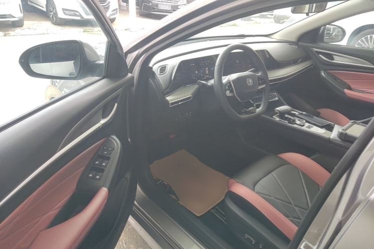 Used CHANGAN Eado 2022 PLUS Blue Whale NE 1.4T GDI DCT Flagship Edition Driver Seat