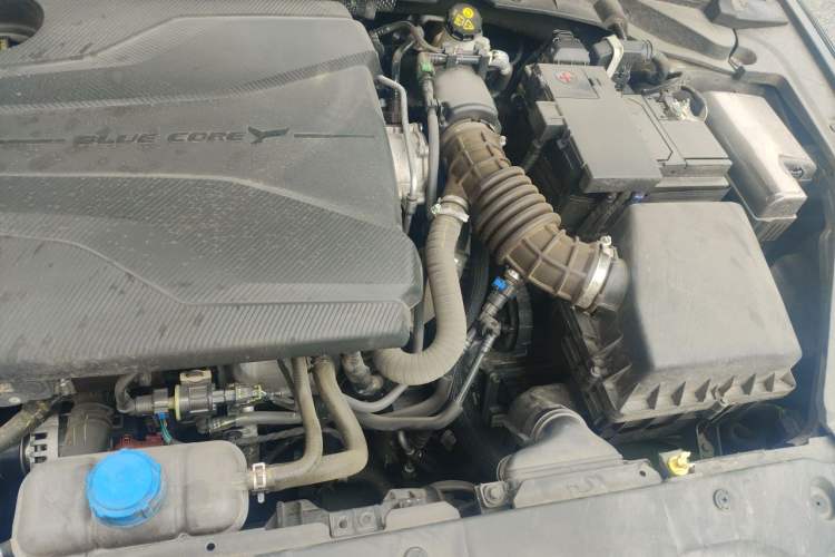 Used CHANGAN Eado 2022 PLUS Blue Whale NE 1.4T GDI DCT Prestige Edition Engine Bay Left