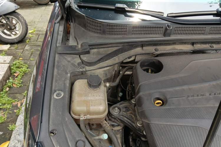 Used CHANGAN Eado 2022 PLUS Blue Whale NE 1.4T GDI DCT Prestige Edition Engine Bay Right