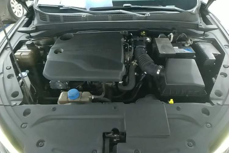 Used CHANGAN Eado 2022 PLUS Blue Whale NE 1.4T GDI DCT Prestige Edition Engine Bay