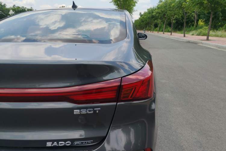 Used CHANGAN Eado 2022 PLUS Blue Whale NE 1.4T GDI DCT Prestige Edition Exterior 3