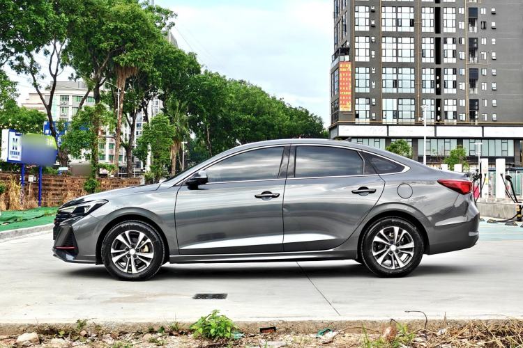 Used CHANGAN Eado 2022 PLUS Blue Whale NE 1.4T GDI DCT Prestige Edition Exterior 3