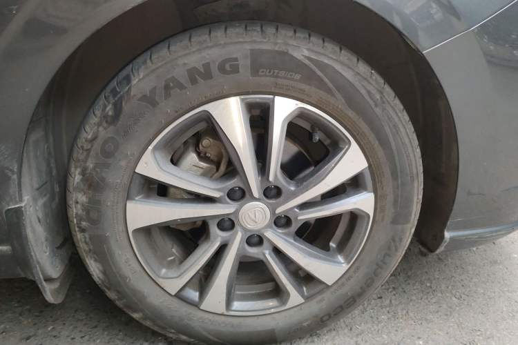 Used CHANGAN Eado 2022 PLUS 1.6L GDI Manual Luxury Model Exterior 4