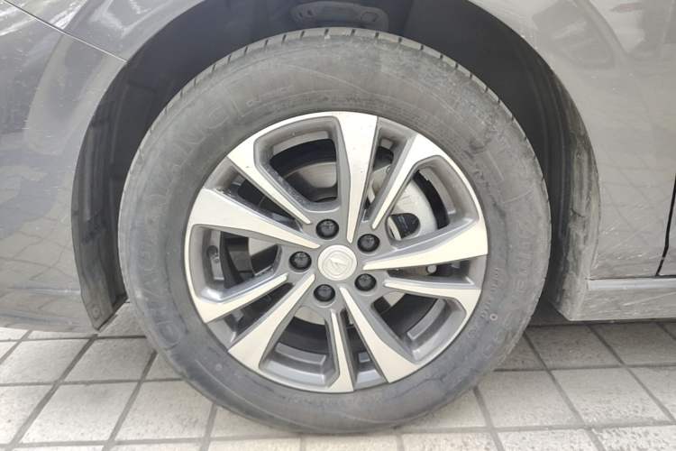Used CHANGAN Eado 2022 PLUS Blue Whale NE 1.4T GDI DCT Prestige Edition Exterior 4