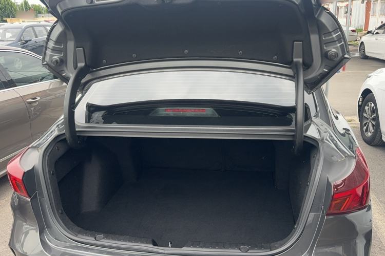 Used CHANGAN Eado 2022 PLUS Blue Whale NE 1.4T GDI DCT Prestige Edition Exterior 4