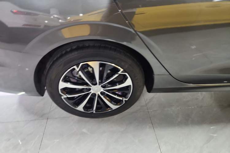 Used CHANGAN Eado 2022 PLUS Blue Whale NE 1.4T GDI DCT Flagship Edition Exterior 5