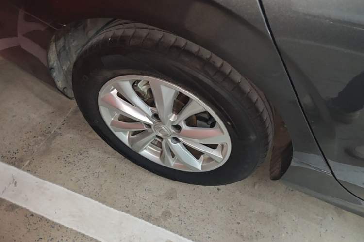 Used CHANGAN Eado 2022 PLUS 1.6L GDI CVT Elite Model Exterior 5
