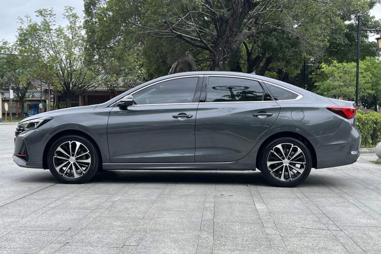 Used CHANGAN Eado 2022 PLUS Blue Whale NE 1.4T GDI DCT Flagship Edition Exterior 6