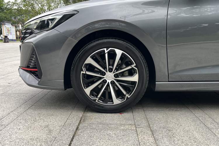 Used CHANGAN Eado 2022 PLUS Blue Whale NE 1.4T GDI DCT Flagship Edition Exterior 9