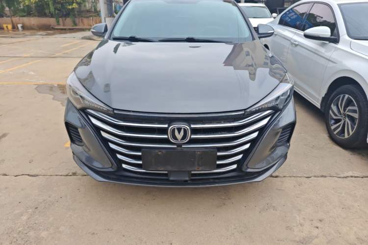 Used CHANGAN Eado 2022 PLUS 1.6L GDI Manual Luxury Model Front