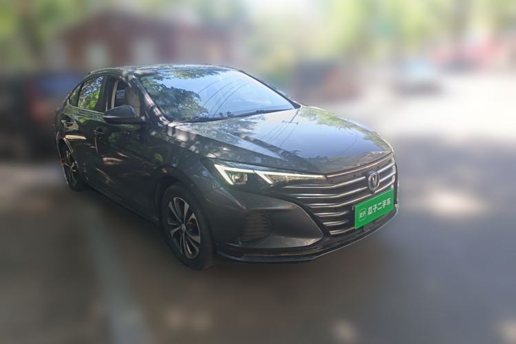 Used CHANGAN Eado 2022 PLUS 1.6L GDI Manual Luxury Model Front Right 45 Deg