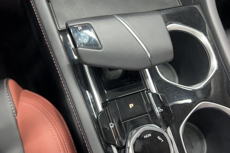 Used CHANGAN Eado 2022 PLUS Blue Whale NE 1.4T GDI DCT Prestige Edition Gear Lever