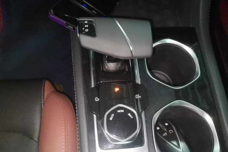 Used CHANGAN Eado 2022 PLUS Blue Whale NE 1.4T GDI DCT Prestige Edition Gear Lever