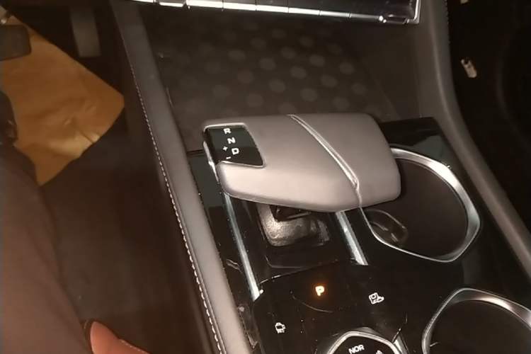 Used CHANGAN Eado 2022 PLUS Blue Whale NE 1.4T GDI DCT Prestige Edition Gear Lever