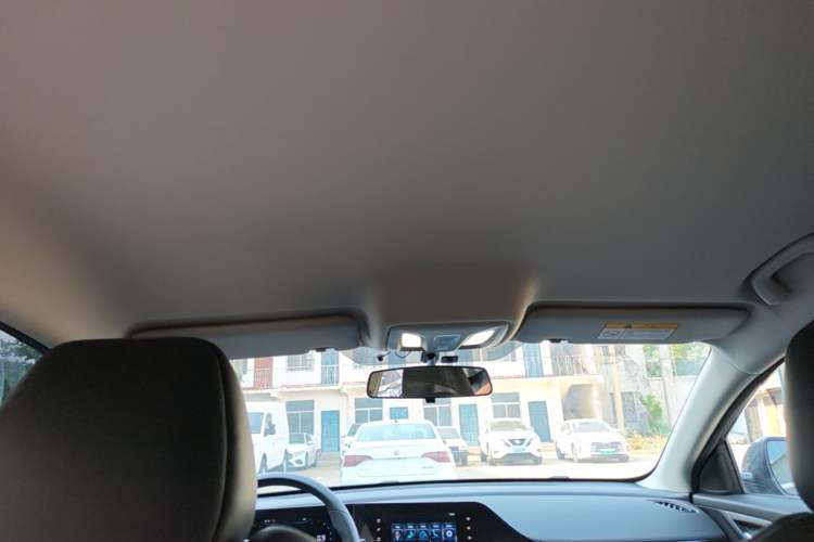 Used CHANGAN Eado 2022 PLUS 1.6L GDI Manual Elite Model Headliner