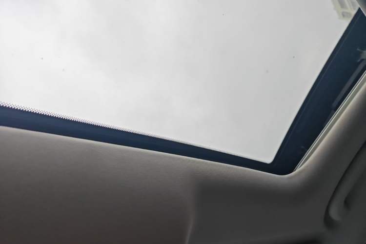 Used CHANGAN Eado 2022 PLUS 1.6L GDI Manual Luxury Model Headliner