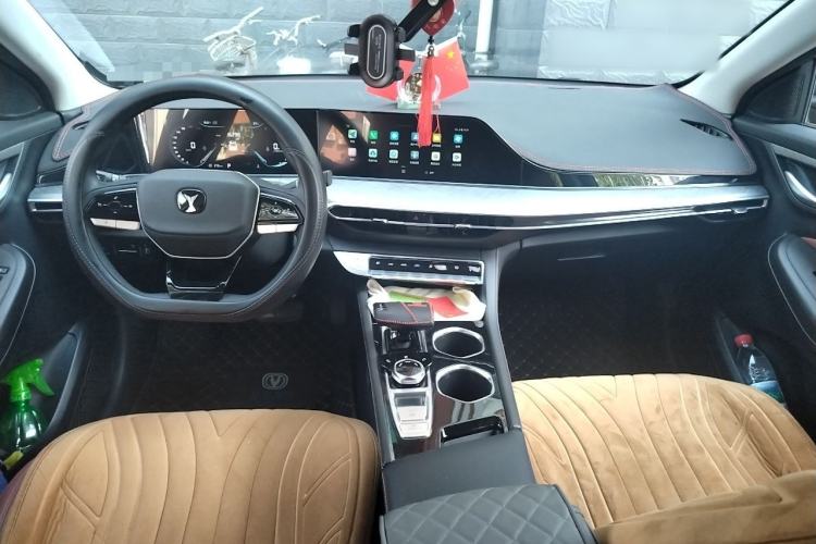 Used CHANGAN Eado 2022 PLUS Blue Whale NE 1.4T GDI DCT Prestige Edition Interior 2