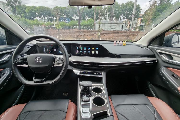 Used CHANGAN Eado 2022 PLUS Blue Whale NE 1.4T GDI DCT Prestige Edition Interior 2