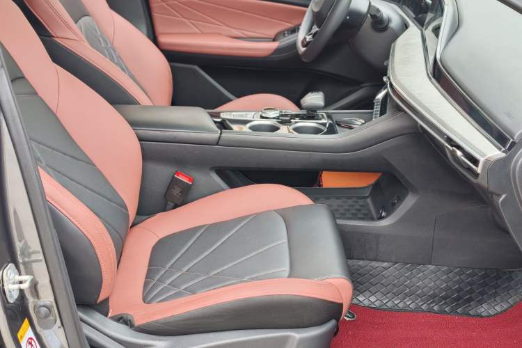 Used CHANGAN Eado 2022 PLUS Blue Whale NE 1.4T GDI DCT Prestige Edition Interior 2