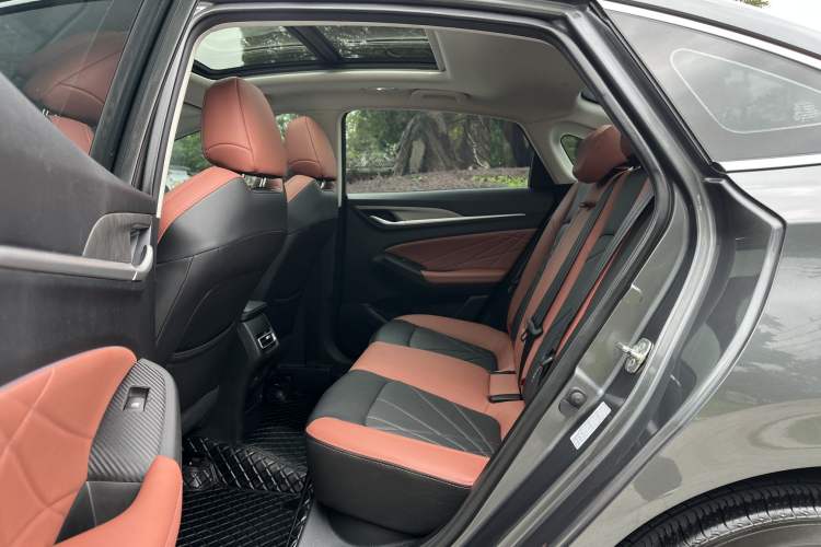 Used CHANGAN Eado 2022 PLUS Blue Whale NE 1.4T GDI DCT Flagship Edition Interior 3