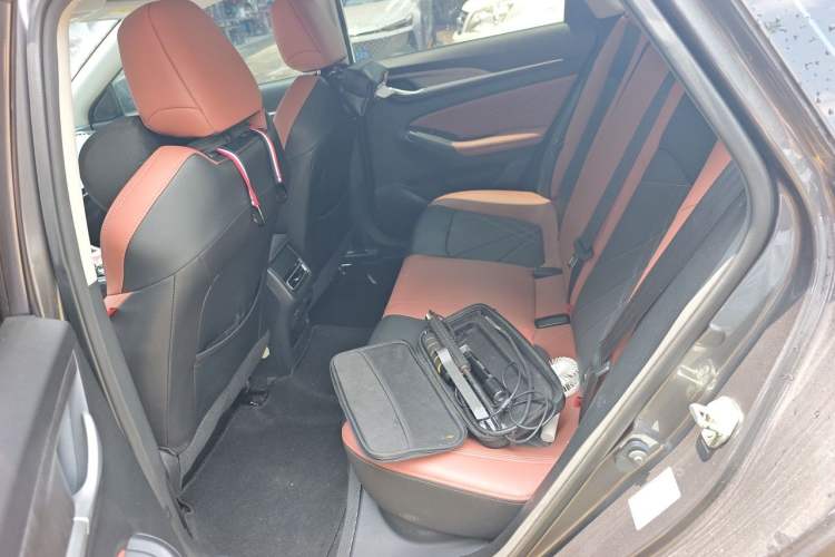 Used CHANGAN Eado 2022 PLUS Blue Whale NE 1.4T GDI DCT Prestige Edition Interior 4