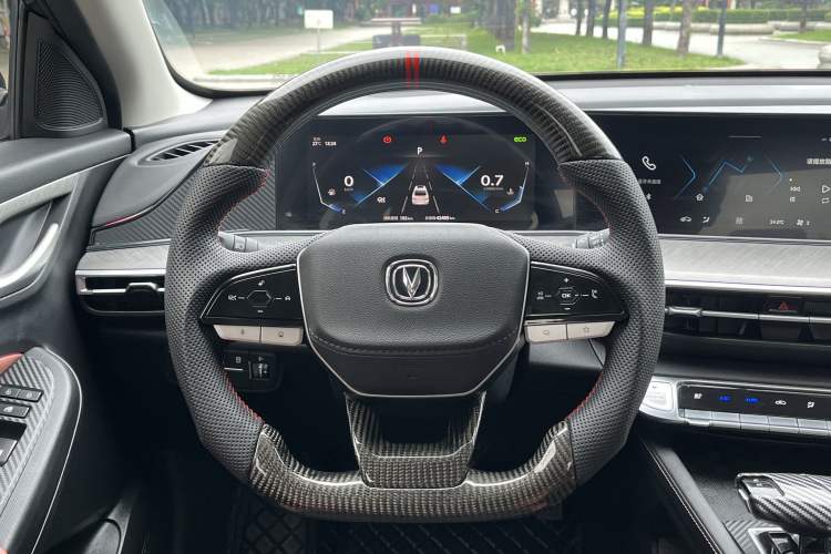 Used CHANGAN Eado 2022 PLUS Blue Whale NE 1.4T GDI DCT Flagship Edition Interior 5