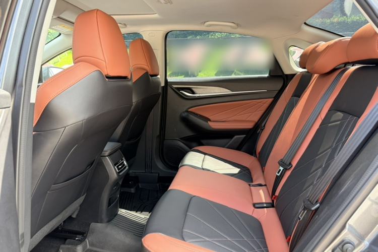 Used CHANGAN Eado 2022 PLUS Blue Whale NE 1.4T GDI DCT Prestige Edition Interior 6