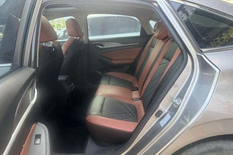 Used CHANGAN Eado 2022 PLUS Blue Whale NE 1.4T GDI DCT Prestige Edition Interior 7