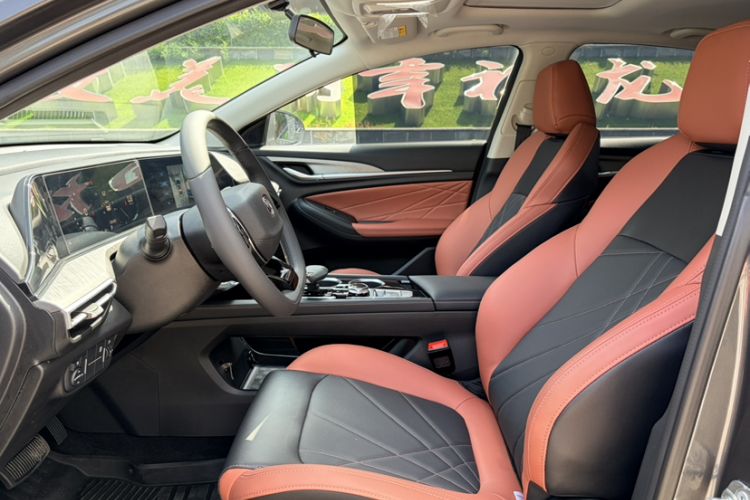 Used CHANGAN Eado 2022 PLUS Blue Whale NE 1.4T GDI DCT Prestige Edition Interior 7