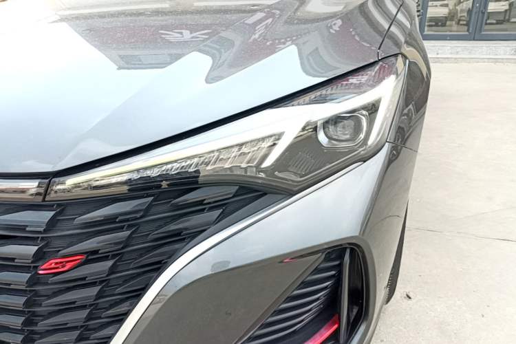 Used CHANGAN Eado 2022 PLUS Blue Whale NE 1.4T GDI DCT Prestige Edition Left Front Headlight