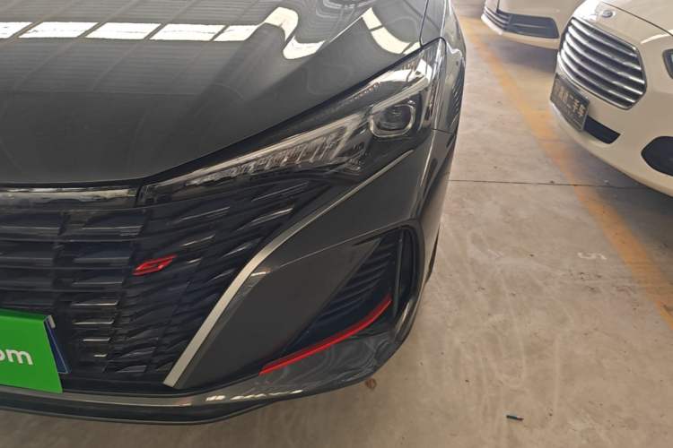 Used CHANGAN Eado 2022 PLUS Blue Whale NE 1.4T GDI DCT Prestige Edition Left Front Headlight