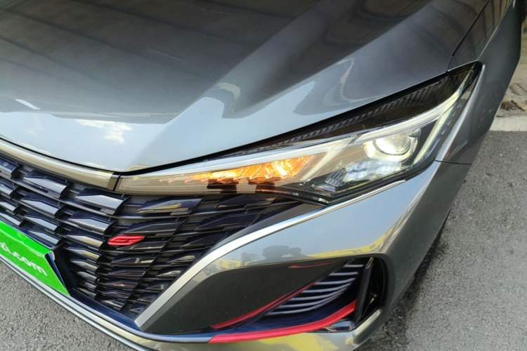 Used CHANGAN Eado 2022 PLUS Blue Whale NE 1.4T GDI DCT Flagship Edition Left Front Headlight