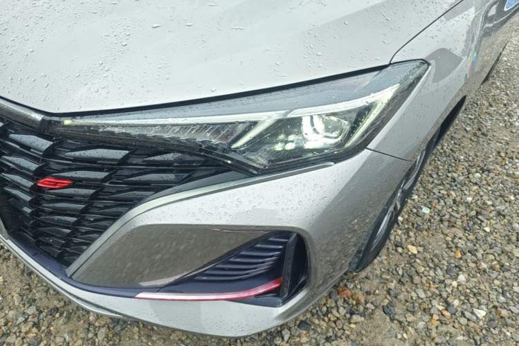 Used CHANGAN Eado 2022 PLUS Blue Whale NE 1.4T GDI DCT Prestige Edition Left Front Headlight