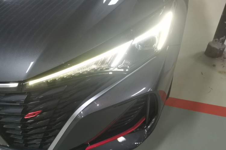 Used CHANGAN Eado 2022 PLUS Blue Whale NE 1.4T GDI DCT Prestige Edition Left Front Headlight