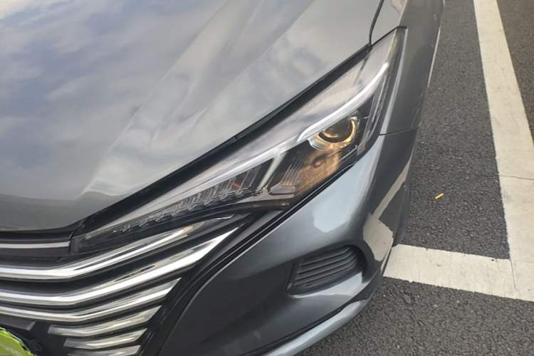 Used CHANGAN Eado 2022 PLUS 1.6L GDI Manual Elite Model Left Front Headlight