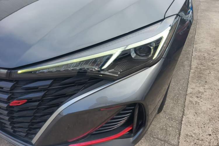 Used CHANGAN Eado 2022 PLUS Blue Whale NE 1.4T GDI DCT Prestige Edition Left Front Headlight