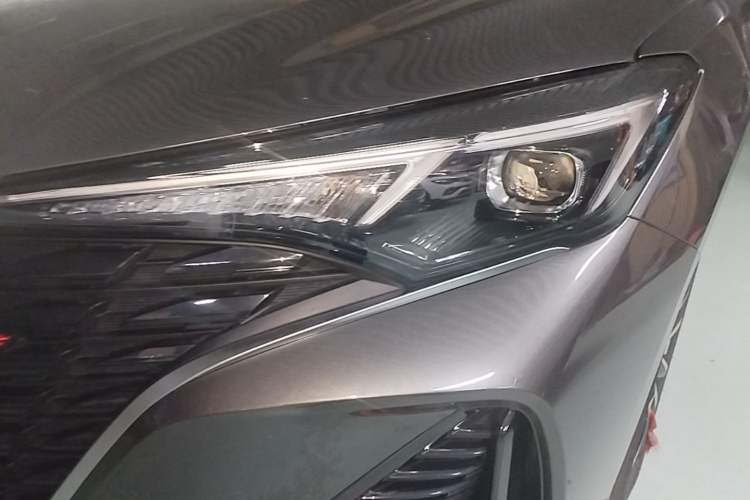 Used CHANGAN Eado 2022 PLUS Blue Whale NE 1.4T GDI DCT Flagship Edition Left Front Headlight